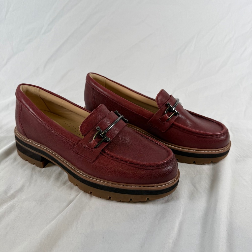 EUC Clarks Womens Burgundy Leather Bit Loafers Lug Sole Platform Shoes 9.5 M